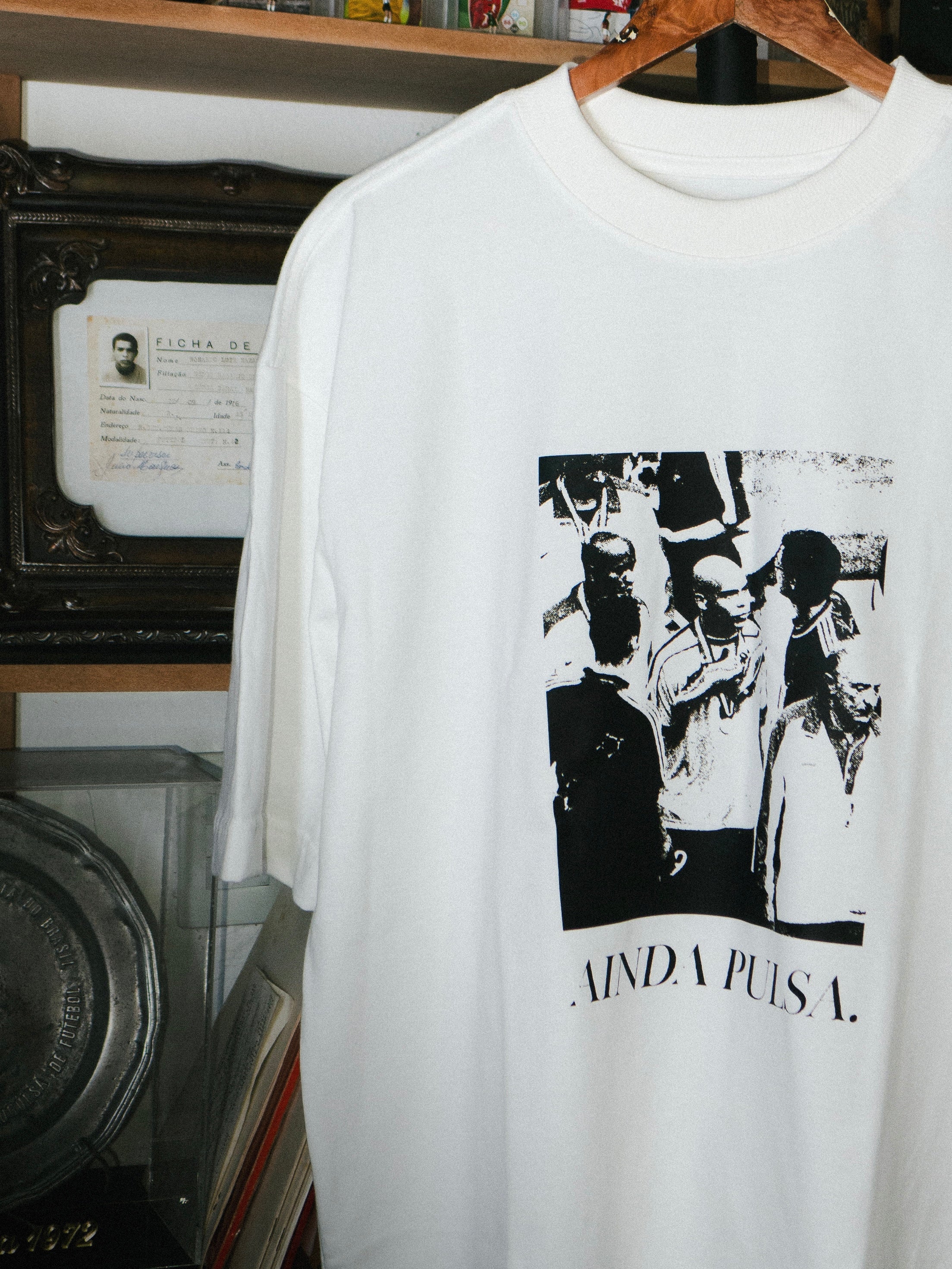 CAMISA AINDA PULSA